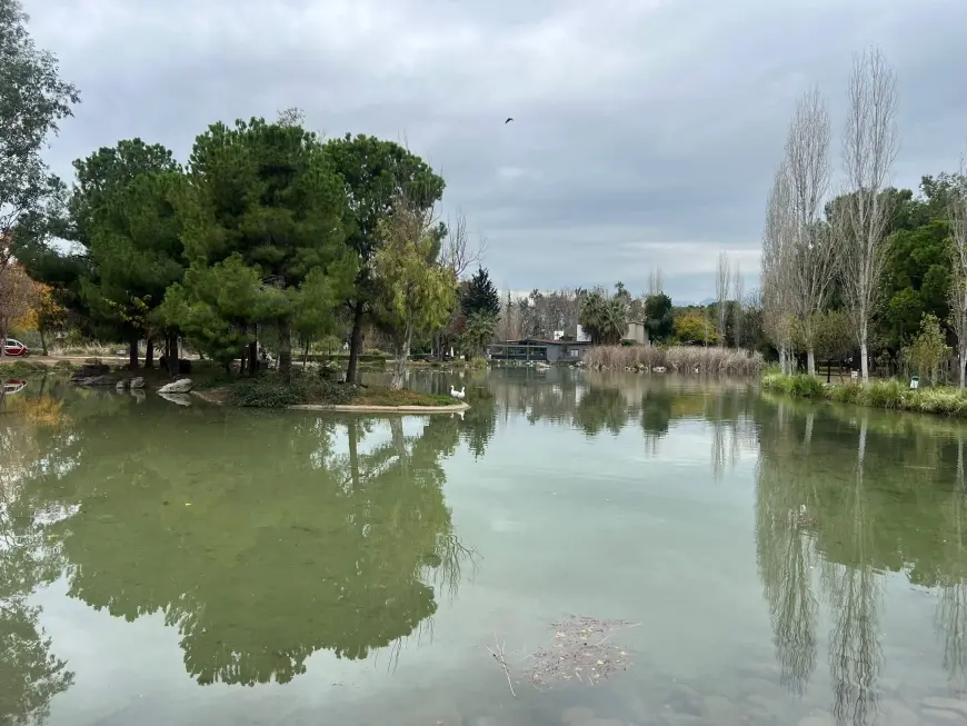 Antalya Merkezde Sakin Bir Gezinti: Cam Piramit