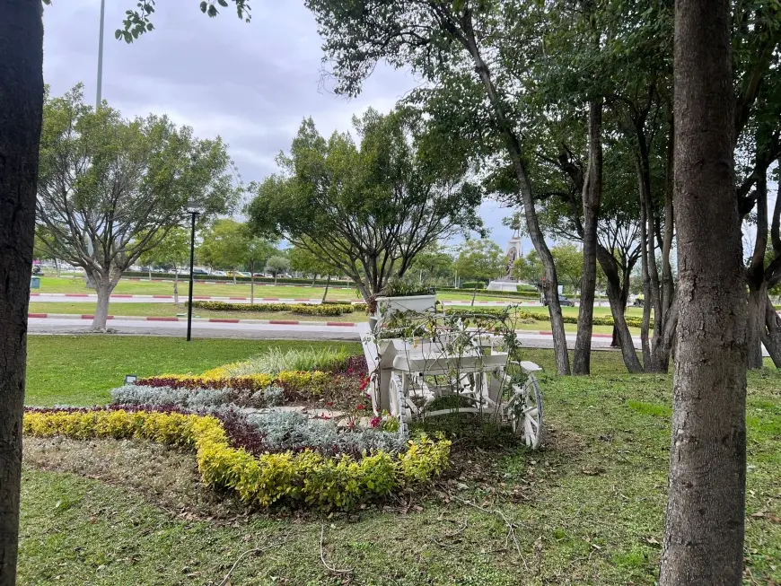 Antalya Merkezde Sakin Bir Gezinti: Cam Piramit