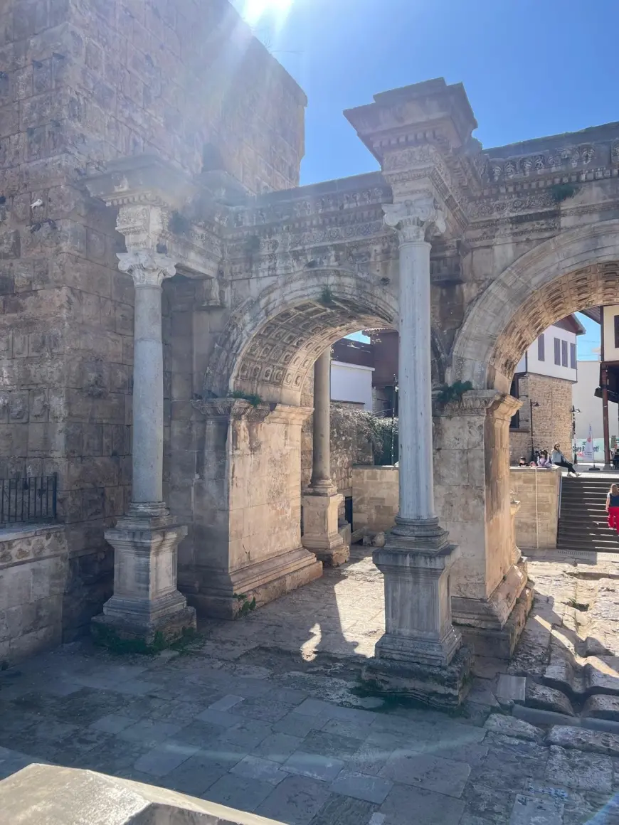 Discover Hadrian's Gate: Antalya’s Most Iconic Roman Monument